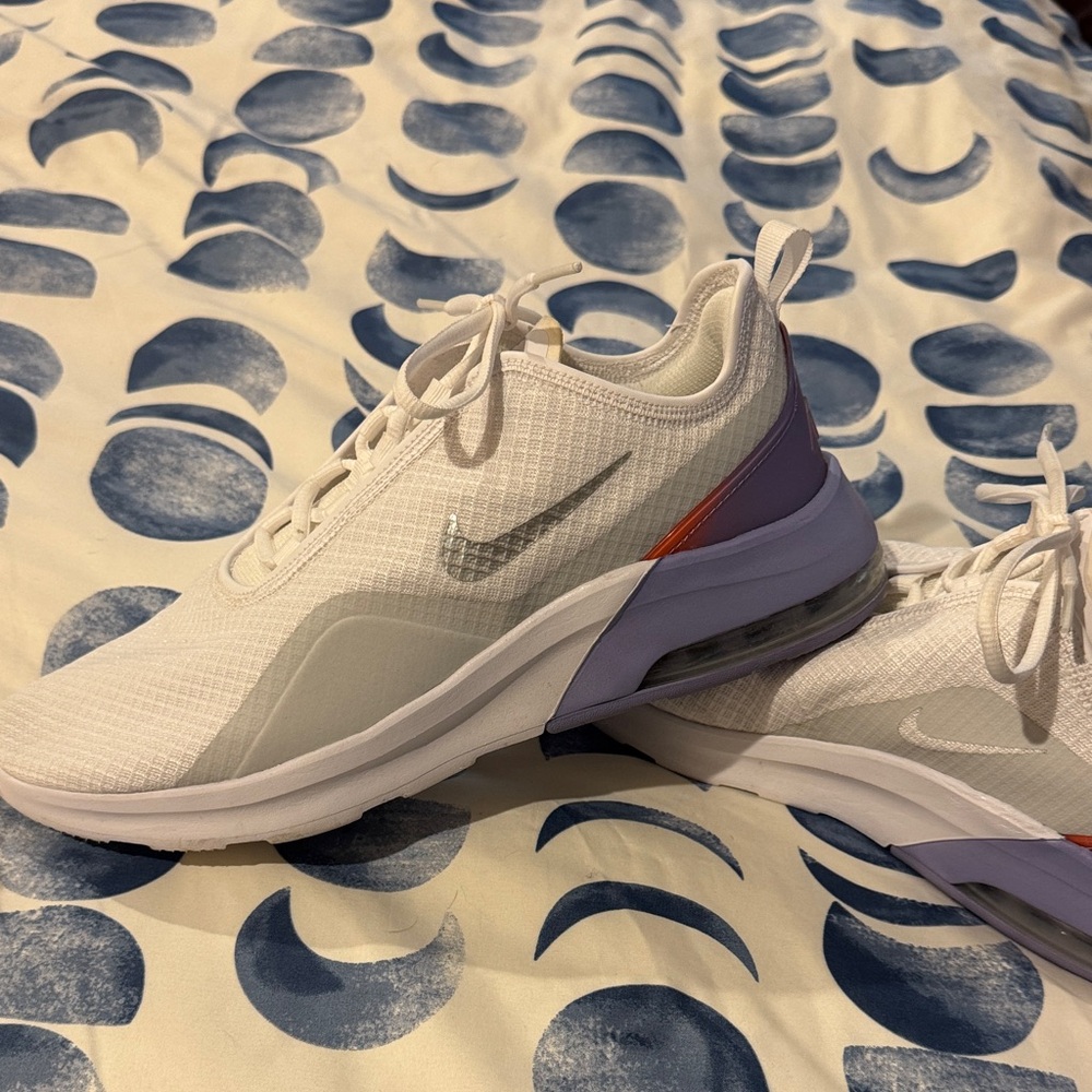 Nike Women's White and Purple Sneakers